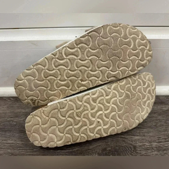 White Birkenstock Size 40 Women's Arizona Footbed Sandal - Picture 6 of 11